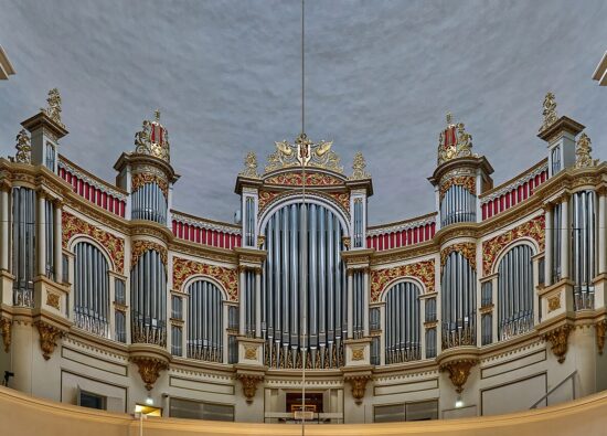 0140 FIN Helsinki Main Lutheran Cathedral organ V-P.jpg