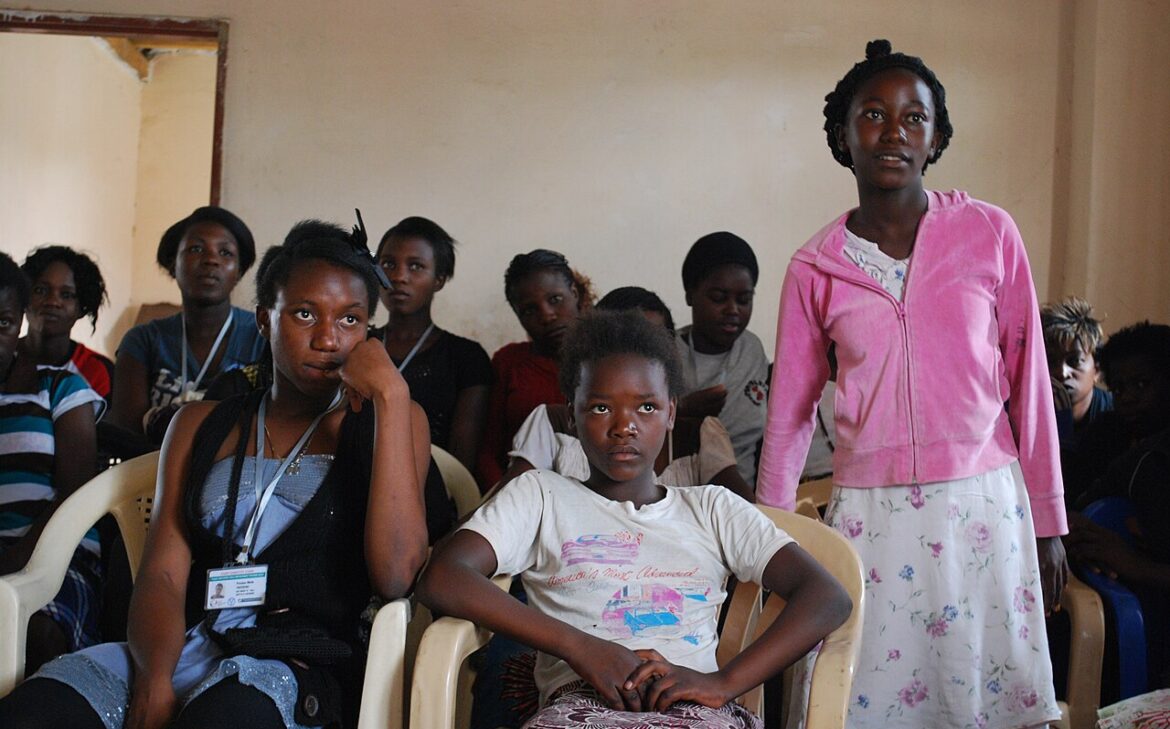 Listening to girls in Zambia (8220719638).jpg
